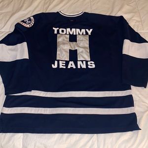Vintage Tommy Jeans oversized hockey jersey